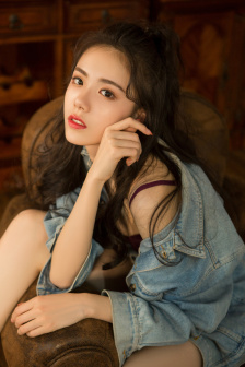 总裁边走楼梯边律动