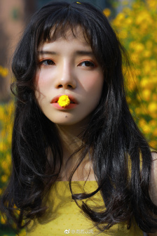 绝色龙妃很嚣张